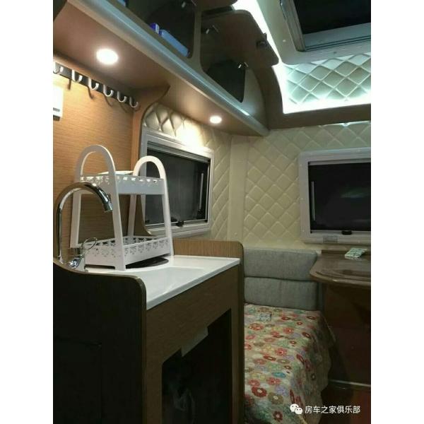 Караван трейлера каравана туриста Америки стандартный с тентом Transaxle Alko большим