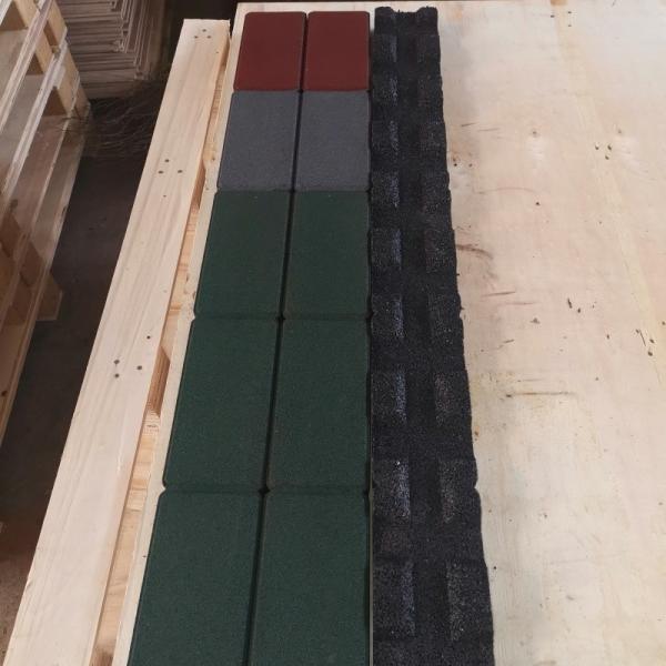 Frontera de caucho de colores 1200 * 20mm Frontera de caucho de jardín Eco amigable