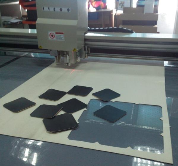 Rubber blanket cnc cutting machine