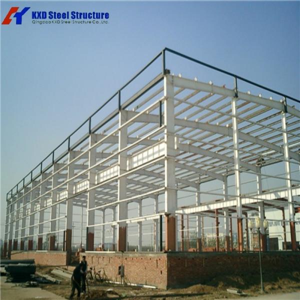 Structure préfabriquée en acier Hangar Chateau de métal bon marché Entrepôt de structure préfabriquée en acier
