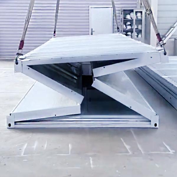 便利な折りたたみコンテナハウス 硬木コアと電磁鋼フレームパッケージ 5800mm*2480mm*570mmサイズ