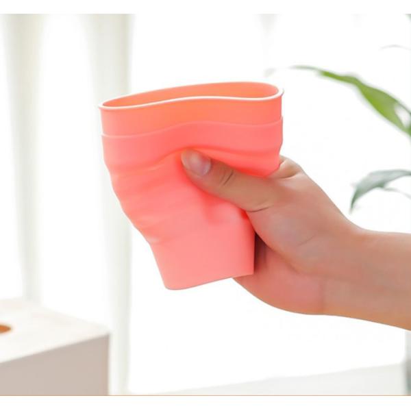 Stock Portable Retractable Collapsible Water Bottle for Event Gift and Pocket Coffee Cup