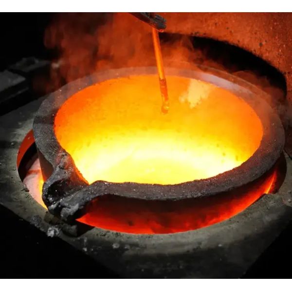 Factory Supply Large Sic Crucible 50kg 350kg Silicon Carbide Pot Sagger Silicon Carbide Crucible For Melting Cast Iron