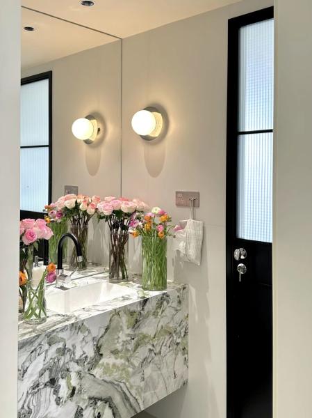 Cold Emerald Jade Marble Bathroom Washbasin | Ice Green Translucent Vanity