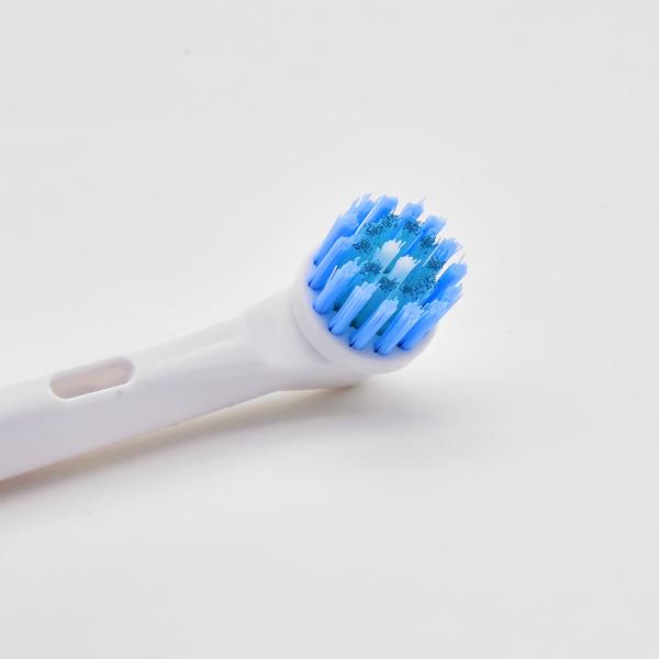 Supérieur élimination de la plaque sonore électrique brosse à dents de remplacement de la tête pour les dents sensibles