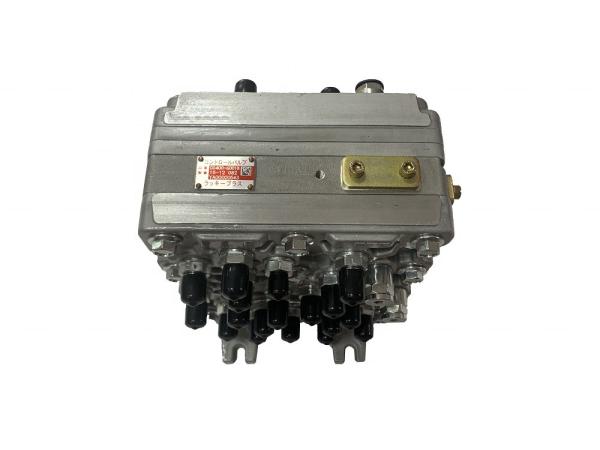 ZX330 ZX200 ZX120 Excavator Spare Parts Shuttle Valve 4468336 4718276 4486321