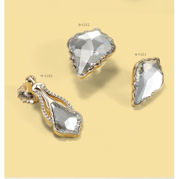Wholesale Luxury Nordic Style Crystal Handle Modern Design Zinc Alloy Door and Wardrobe Pulls for Dresser & Drawer
