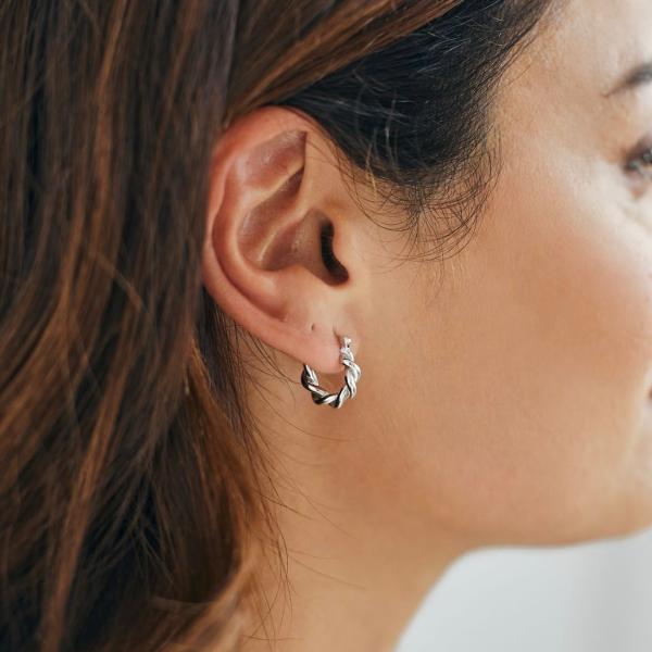 15мм Скрученный толстый крючок Полые женские модные серьги Ювелирные изделия