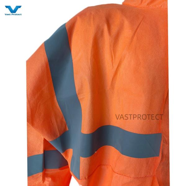 Orange Disposable Suit Customized SMS 50GSM Protective Coveralls S-5XL Customization