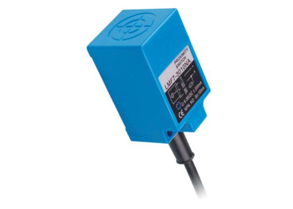 LMF7 Detection Inductive Proximity Sensor Infrared Dustproof Wide Voltage Range CE