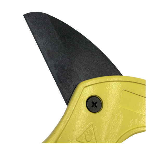 Ratcheting Plastic Rotary Pvc Pipe Cutter With 63mm Straight Edge Blade