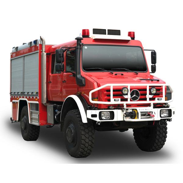 4x4 Unimog Forest Special Fire Truck avec le double réservoir de cabine et d'eau