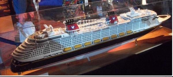Simulation Disney Cruise Ship Model , Disney Fantasy Model With Avoid Too Much Humidity