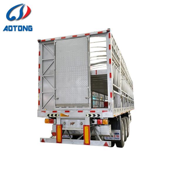 3 Axles Two Storages 50 Head Cow Livestock Fence Truck Trailer for Cattle Transport