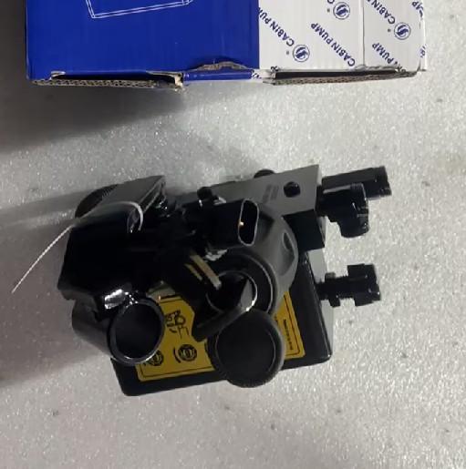 HEAVY DUTY TRUCK PARTS HYDRAULIC CABIN TILT PUMP FOR HYUNDAI OE 64390-7A001 643907A001
