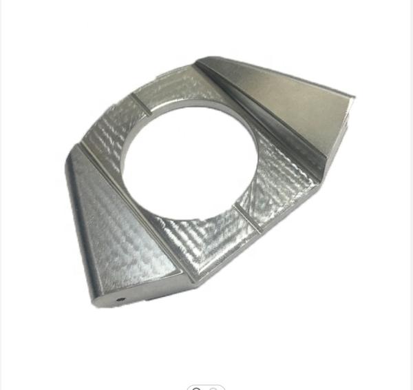 Metal pequeno de alumínio do aço carbono que carimba a precisão das peças para o carro