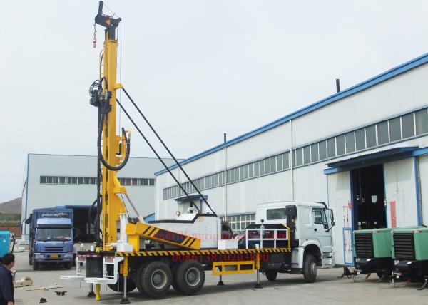 300m Water Borehole Drilling Machine , Truck Mounted Water Well Digging Equipment