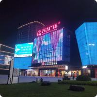 Pantalla de malla LED de inyección exterior Transparente de alta luminosidad Pantalla de rejilla RGB