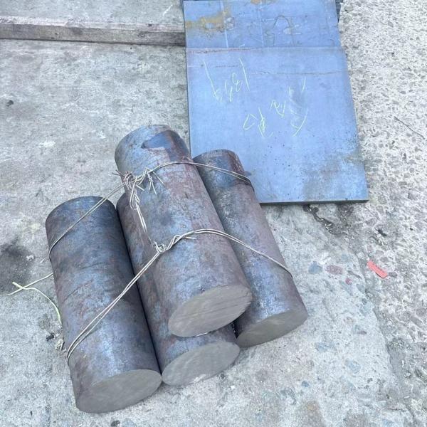 Barras redondas de acero inoxidable duplex 2507 UNS S32750 DSS Barras brillantes negras de diámetro 8 - 350 mm