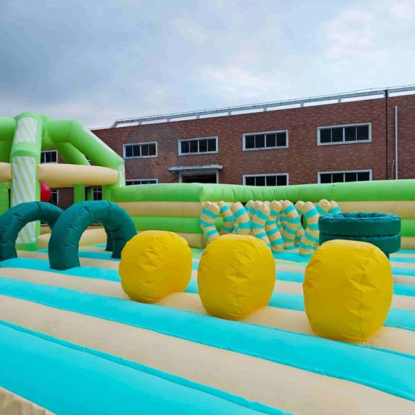 Colorful Inflatable Fun City Kids Amusement Park Custom Obstacle Course Playground Commercial Inflatable Games