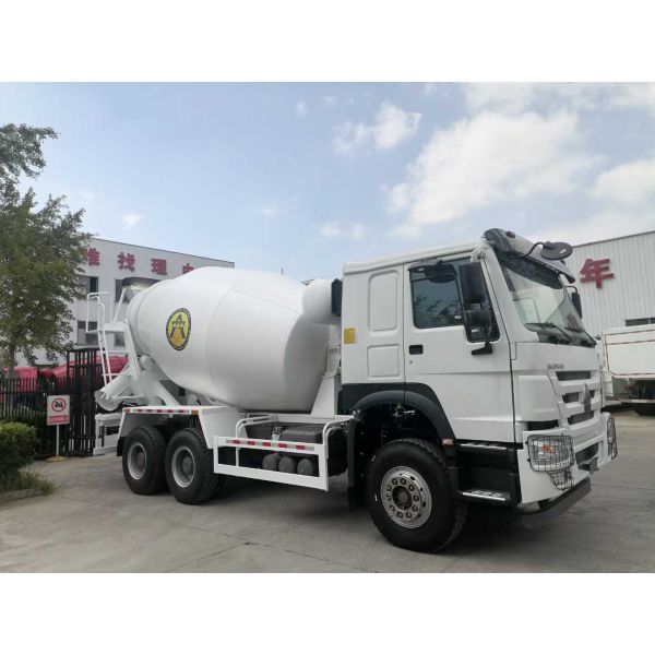 2026 Brand New HOWO 10 Cubic Meter Mixer Truck with 6x4 Drive Type and 336-371 HP Engine for Ghana
