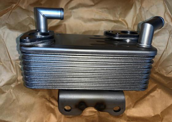 Me230210 Mitsubishi Engine Spare Parts Egr Oil Cooler Core For 4m50