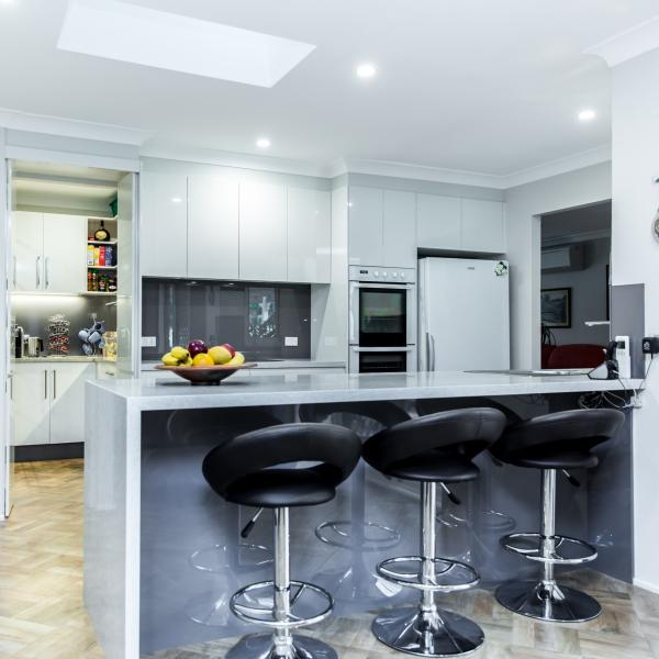 White Acrylic Kitchen Cabinet High Gloss Modern
