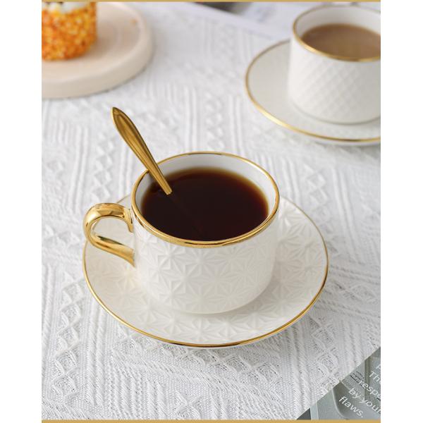Modern White Ceramic Cups and Saucers Nordic Elegant Bone Cup Set for Water Mugs