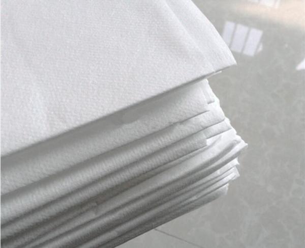 Folhas de cama impermeáveis descartáveis não tecidas da polegada 19.7x27.6 branca