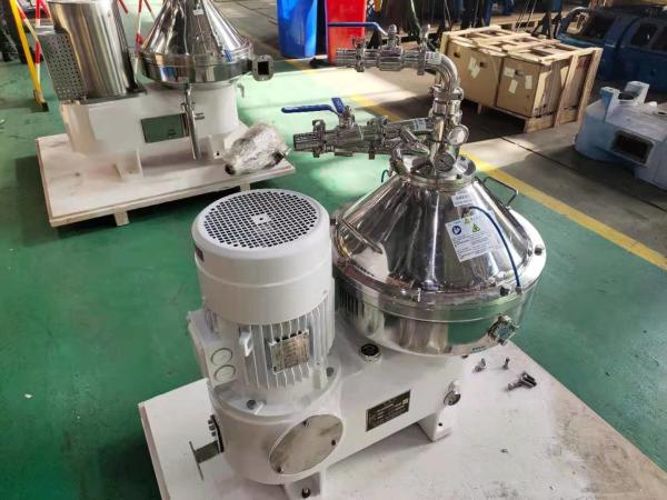 Modèle automatique conçu avancé Centrifugal Separator pour l'huile animale