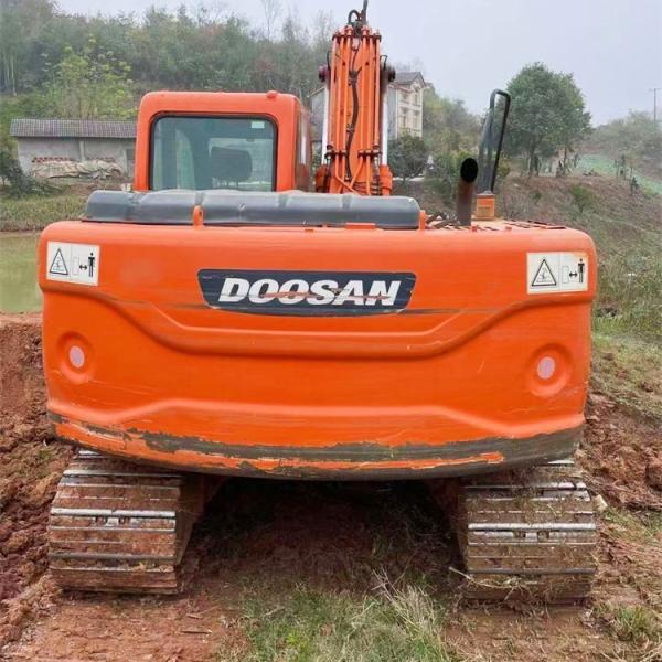 Excavadora Doosan DX150LC de 2020 com capacidade de 15 toneladas e tipo de motor DB 58 T da Coreia