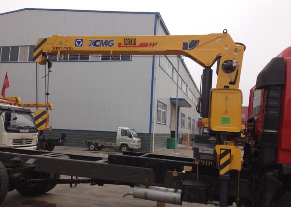 5 Ton Truck Mounted Telescopic Boom Crane  , 2120kg Truck Mounted Crane