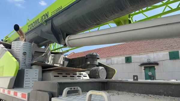 2021 Used Zoomlion 50t Truck Crane / Mobile Crane ZTC500A552 With Weichai Engine