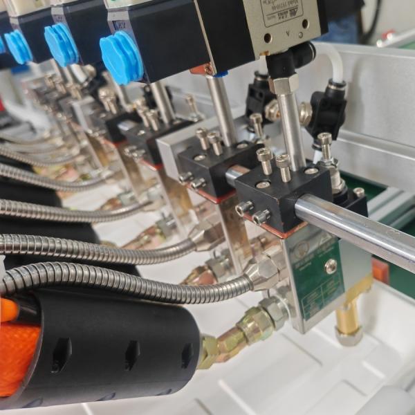 6 Heads Hot Melt Glue Dispensers 220 - 380V Hot Melt Adhesive Dispensing Equipment 3500W