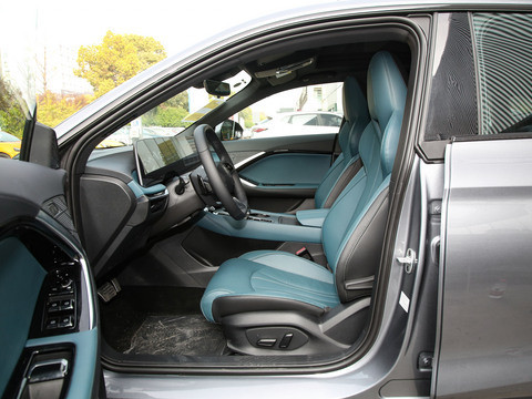 Electric Fuel 2023 1.5t Mg 7 Comfort Version Of Gasoline Car With ESC Luxury 210km Car