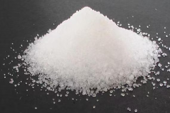 nitrate de potassium KNO3 poudre transparente incolore ou blanche Largement utilisée dans divers domaines