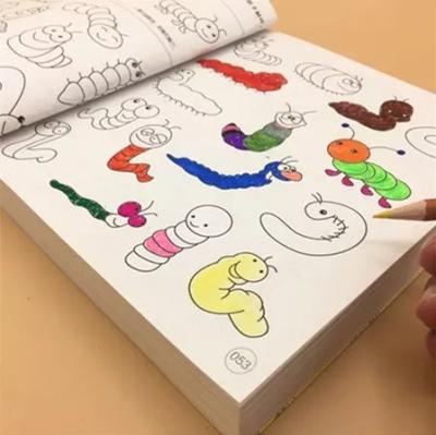 Páginas vazias do livro para colorir para a pintura mágica da água da pena da escova da água das crianças