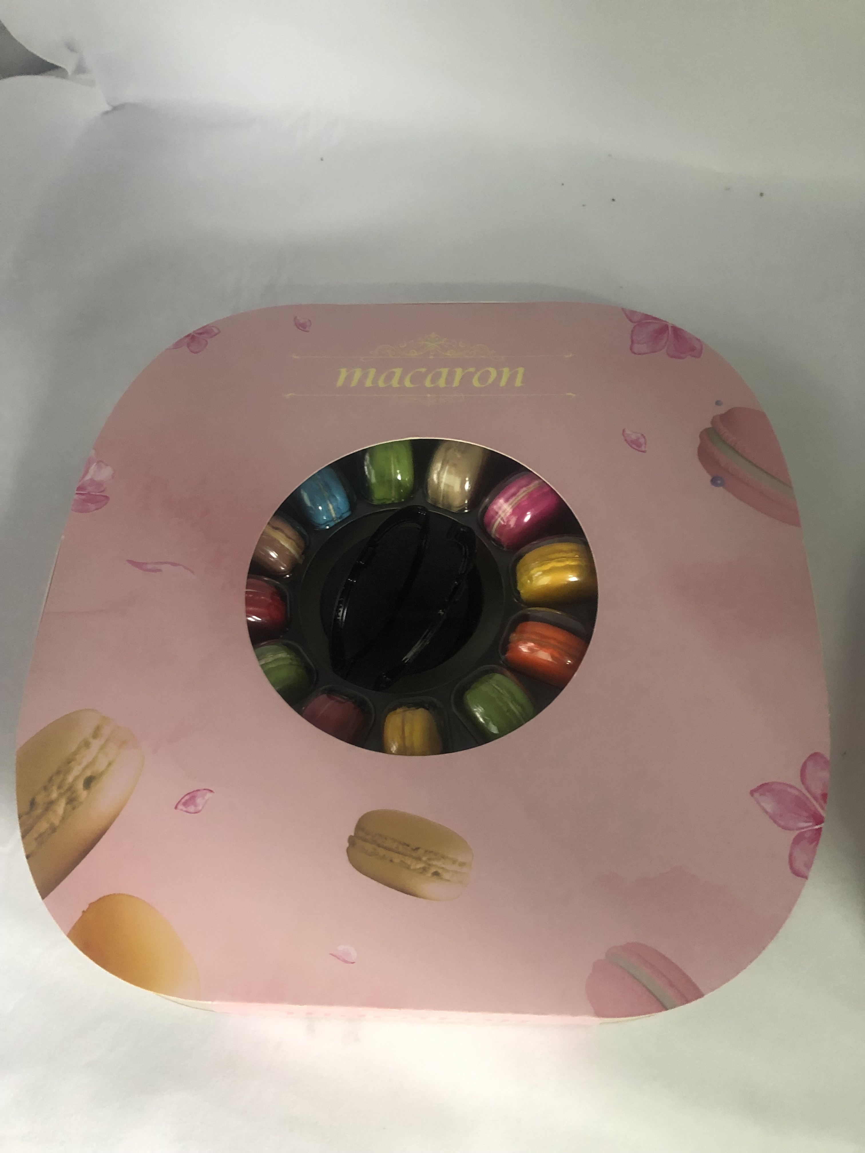 волдырь Macaron ЛЮБИМЦА 1mm пластиковый упаковывая 33pcs Macaron кладет в коробку с окном