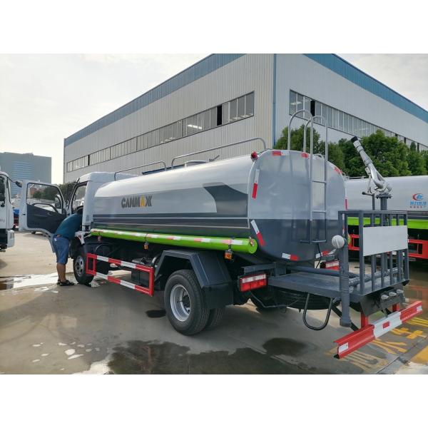 Tanque à eau de Dongfeng, réservoir d'eau, pulvérisateur, booster, camion de nettoyage par pulvérisation