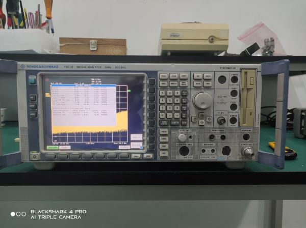 Analizador de espectro de señal RF de amplio rango dinámico de 26,5 GHz Rohde & Schwarz R&S FSQ26