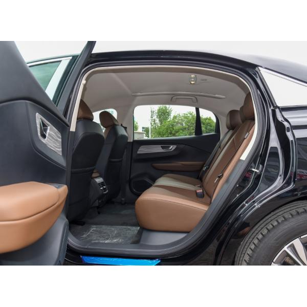 140 кВт Hongqi EV Cars 5-местный седан Малый размер внедорожника Черный