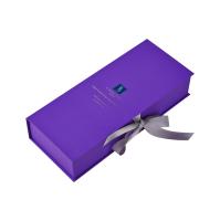 Caja de aromaterapia magnética de lujo púrpura con el logotipo de cinta de papel plateado para aceite esencial