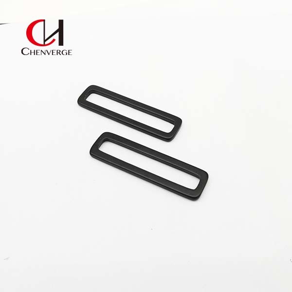 Thickness 2mm Metal Garment Accessories , Corrosion Resistant Bag Belt Buckle