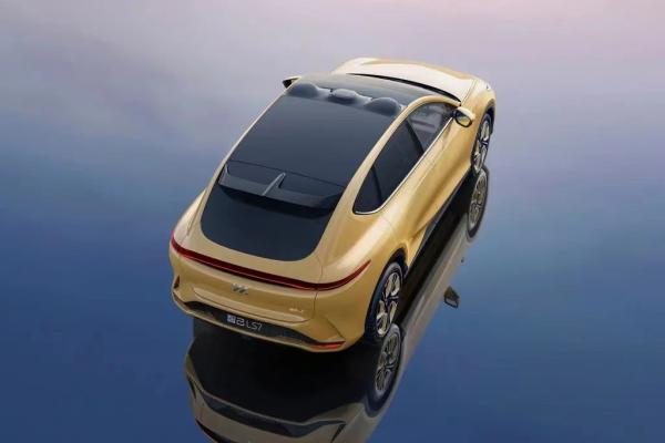 5 puertas 5 asientos Zhiji LS7 Elite RWD 20 pulgadas neumáticos SUV Ev Car Batería eléctrica recargable NEDC Alcance 602km Alta velocidad 200km/h