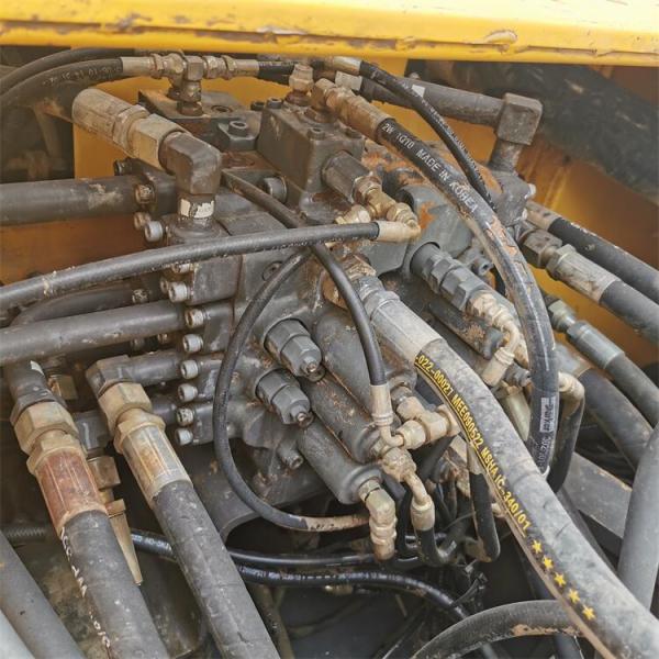 21TON Operating Weight Used VOLVO EC210B Crawler Excavator with 0.9 Bucket Capacity