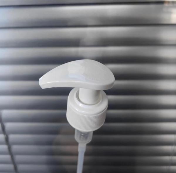 Lotion Pump 316SS Spring White Body Lotion Dispenser Pump Neck 24 / 28 Discharge Rate K202-5