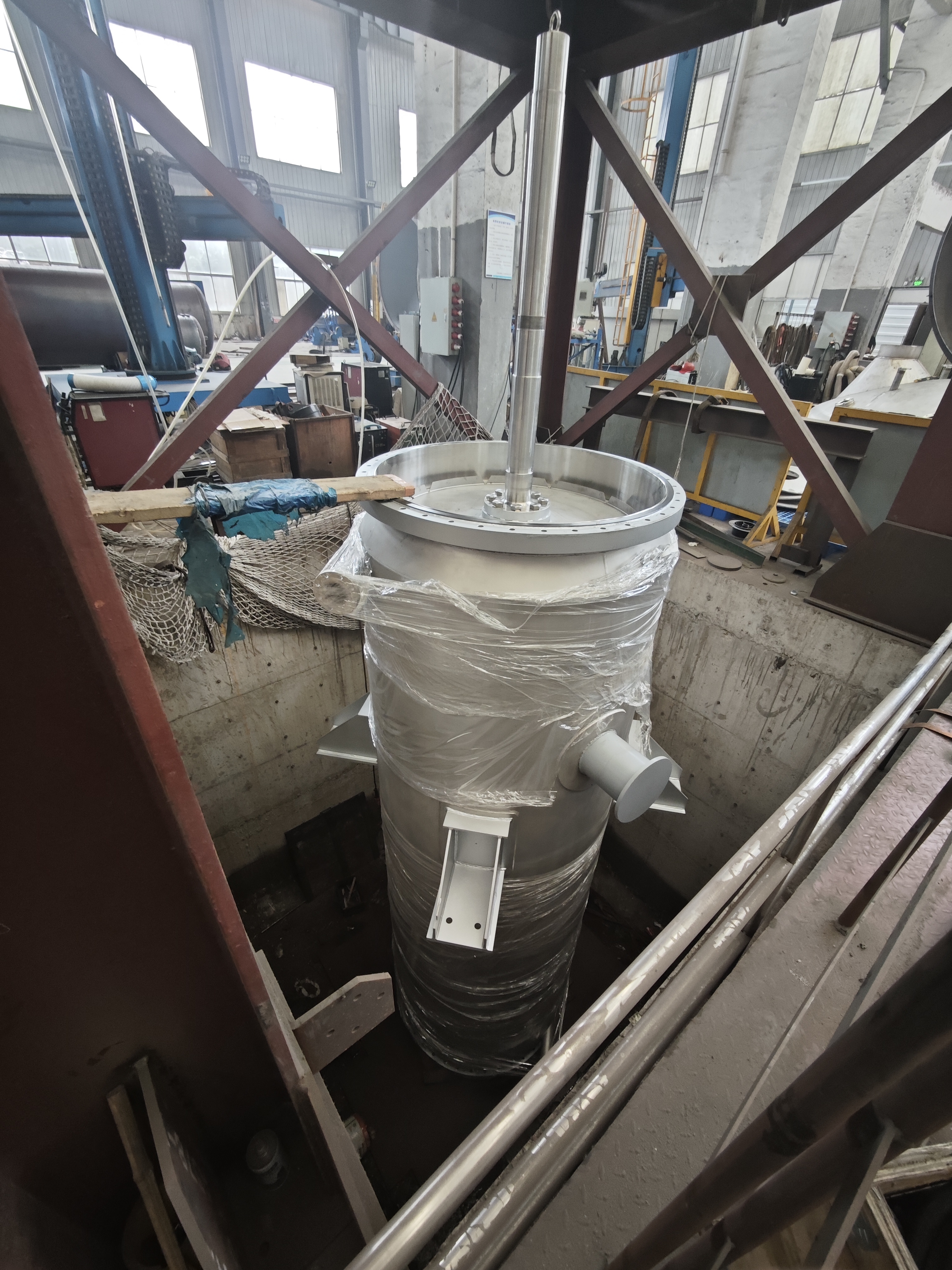 Industrial Vertical Thin Film Evaporator Food Beverage Pharmacy Cosmetic