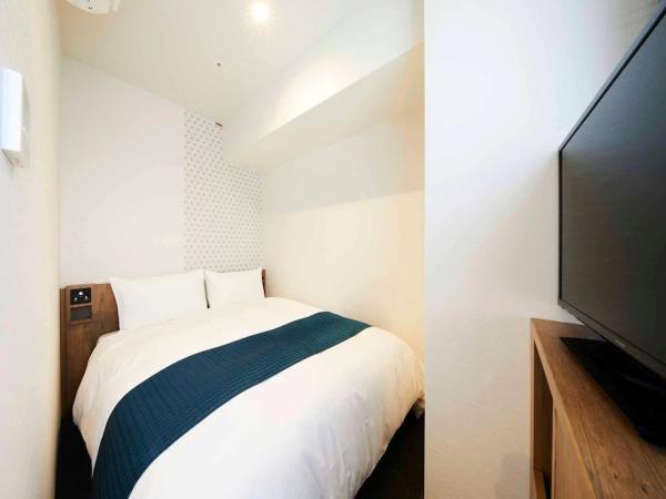 New Zealand hotel style apartment small space saving furniture by laminate wood casagoods and leisure sofa with tables