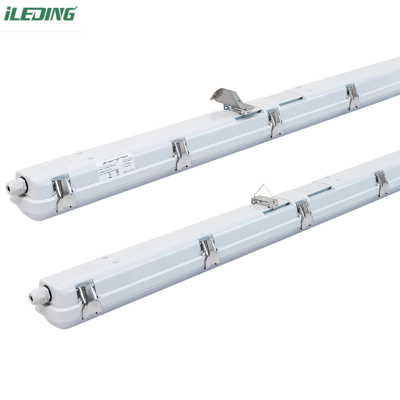 PC Material 8FT 110W LED Vapor Tight Tri Proof Light IP66 NEMA 4X For Farm Car Washing