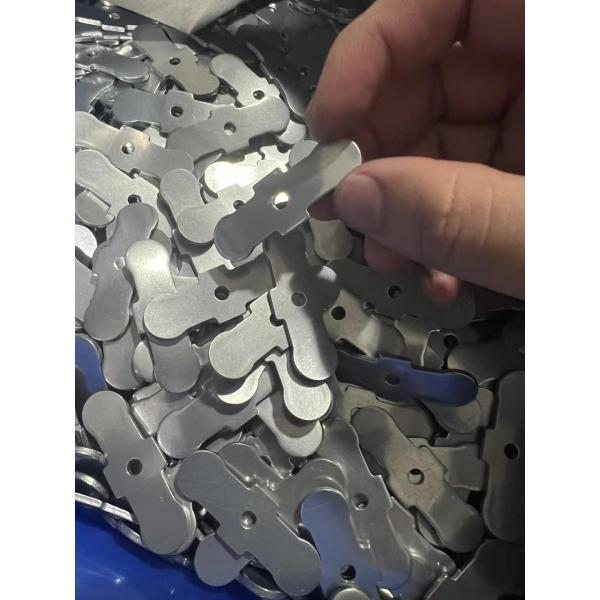 機械用・道具組成用の中心穴型スタンプ付きマウントタブ